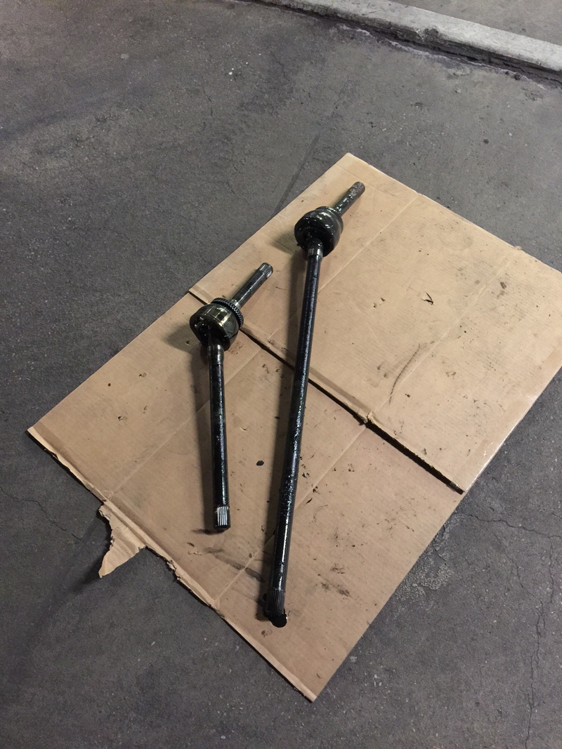 Illustration for article titled FZJ80 Land Cruiser Axle RebuildÂ